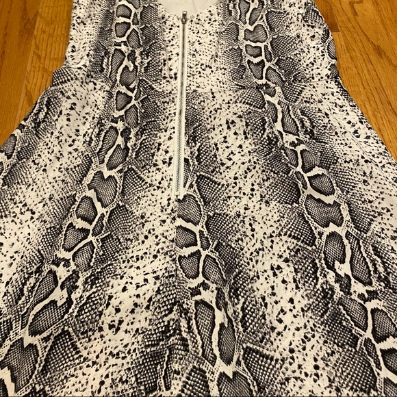 LF Millou Snakeskin Romper - Picture 2 of 10